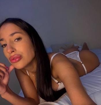 Lexy, 25 Caucasian/White female escort, Lethbridge